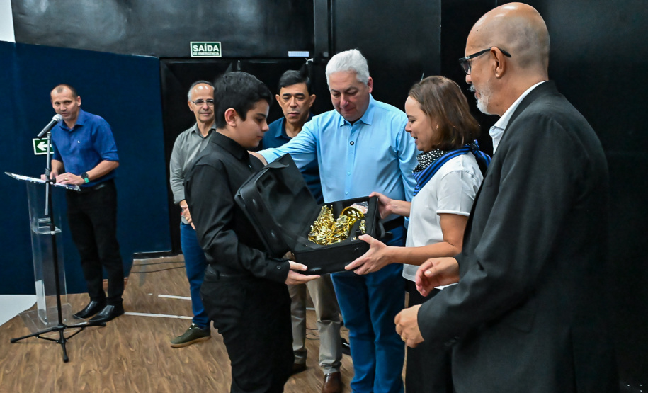 Paraná amplia incentivo à musicalização com entrega de instrumentos em Campo Mourão