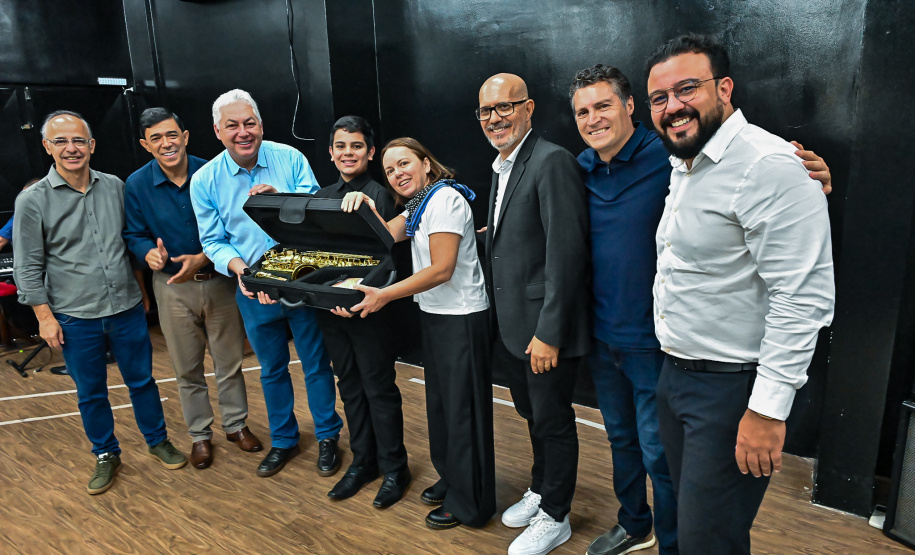 Paraná amplia incentivo à musicalização com entrega de instrumentos em Campo Mourão
