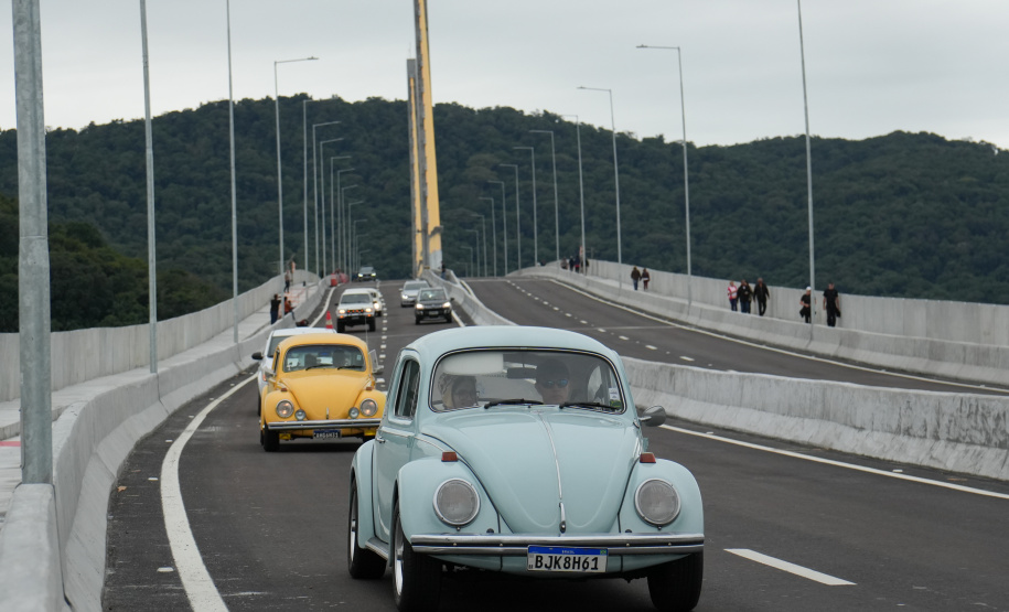 PASSEIO PONTE DE GUARATUBA