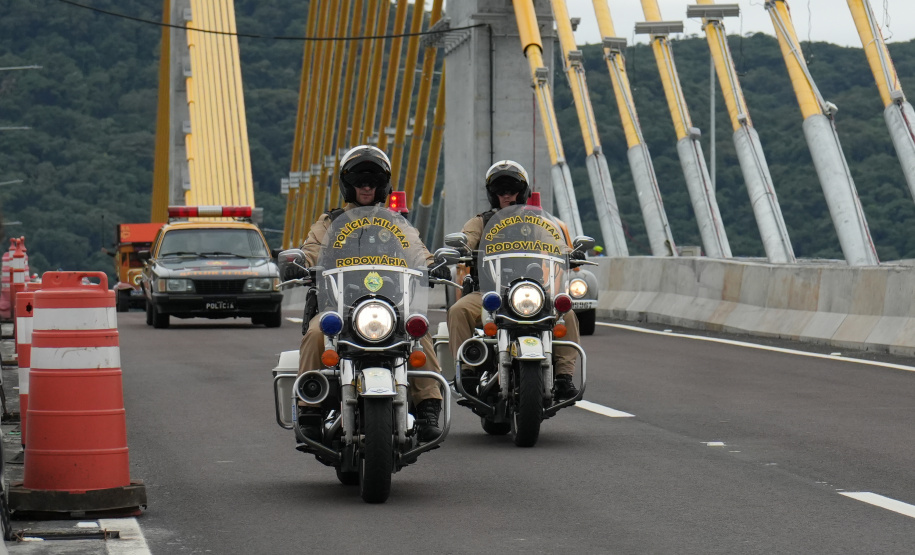 PASSEIO PONTE DE GUARATUBA