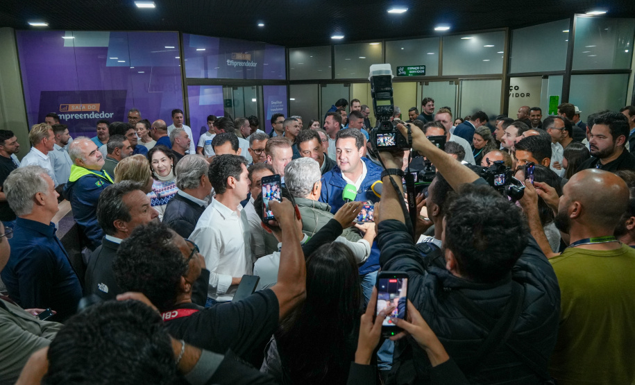 Governador autoriza 964 moradias e R$ 242 milhões em novos investimentos para Cascavel