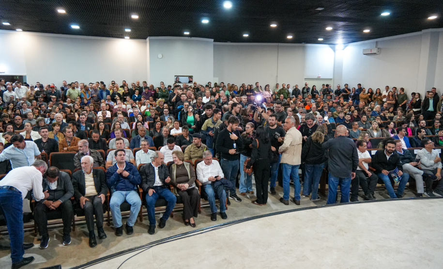Governador autoriza 964 moradias e R$ 242 milhões em novos investimentos para Cascavel