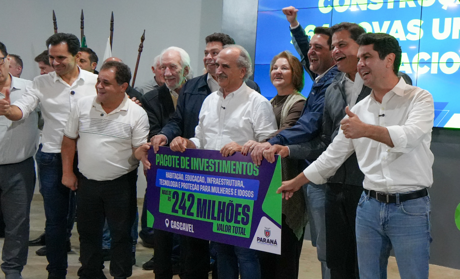 Governador autoriza 964 moradias e R$ 242 milhões em novos investimentos para Cascavel