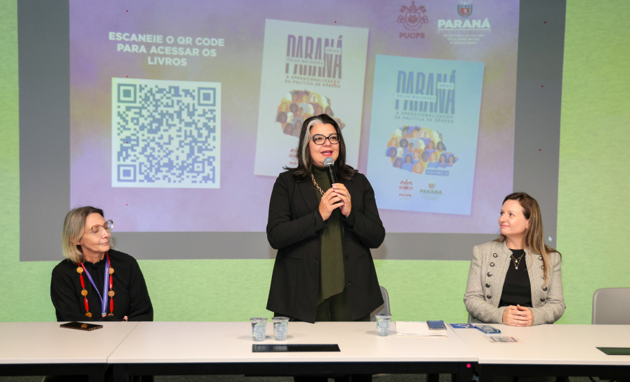 Paraná lança livro com experiências de políticas públicas voltadas às mulheres