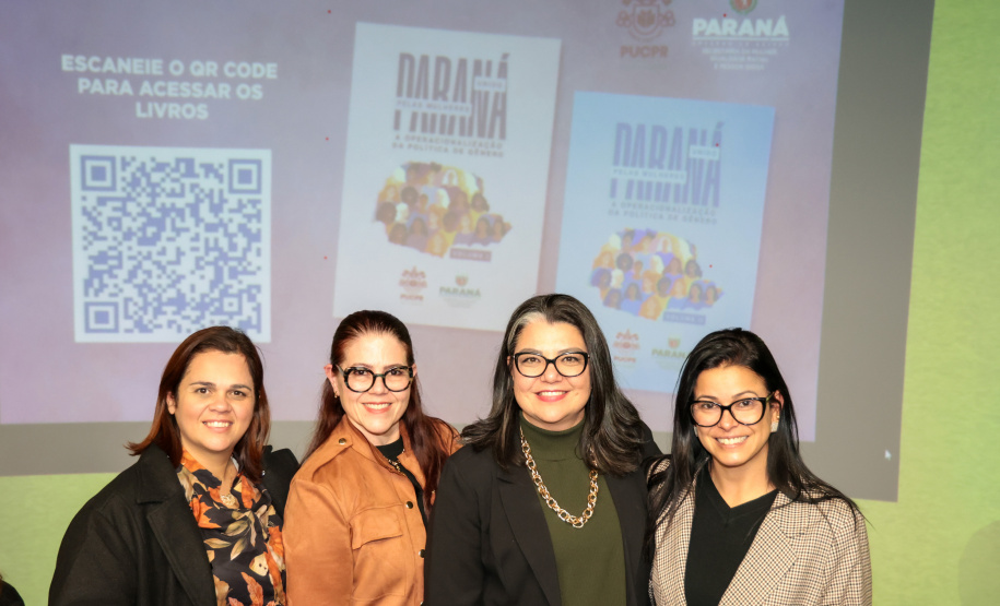 Paraná lança livro com experiências de políticas públicas voltadas às mulheres