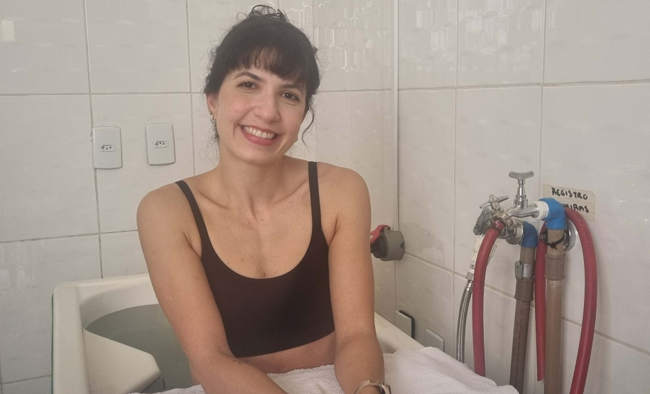 Preparação de atletas: trabalho de fisioterapia é apoio precioso para performance de bailarinos do Teatro Guaíra