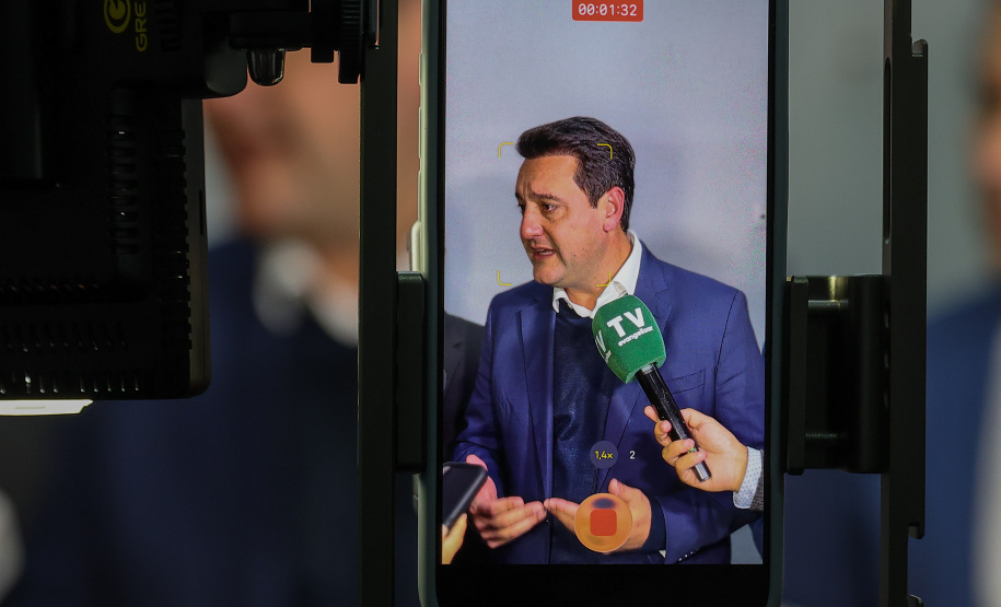 O governador Carlos Massa Ratinho Junior participa nesta terça-feira (26) da sessão solene em Homenagem da Assembleia Legislativa do Estado do Paraná às lideranças religiosas da Igreja Católica e à Conferência Nacional dos Bispos do Brasil – Regional Sul 2