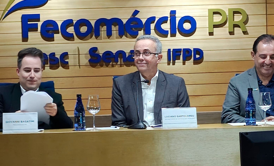 Conselho Paranaense de Turismo destaca gestão coletiva e alerta para prevenção contra o sarampo em viagens