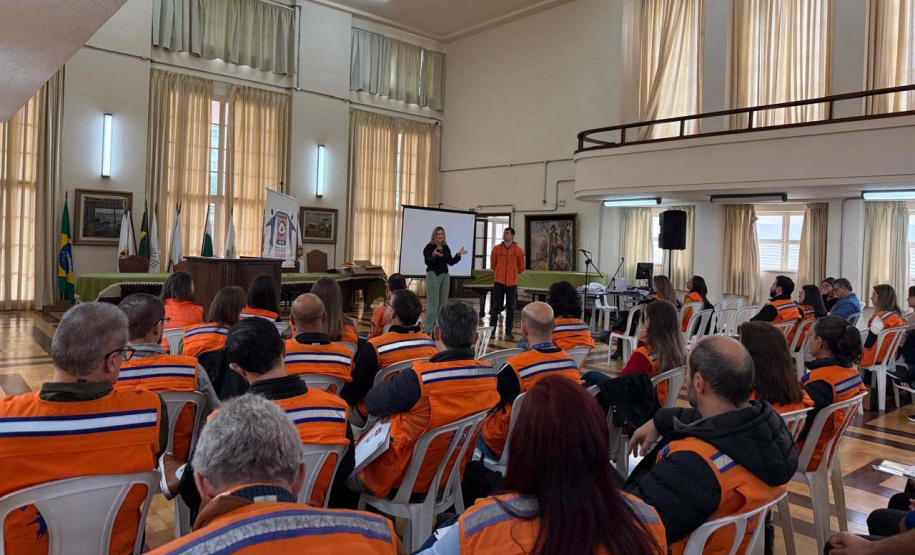 Em 14 anos Programa Brigadas Escolares capacita mais de 94 mil profissionais para atuar em emergências