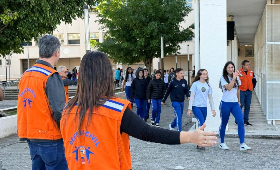 Em 14 anos Programa Brigadas Escolares capacita mais de 94 mil profissionais para atuar em emergências