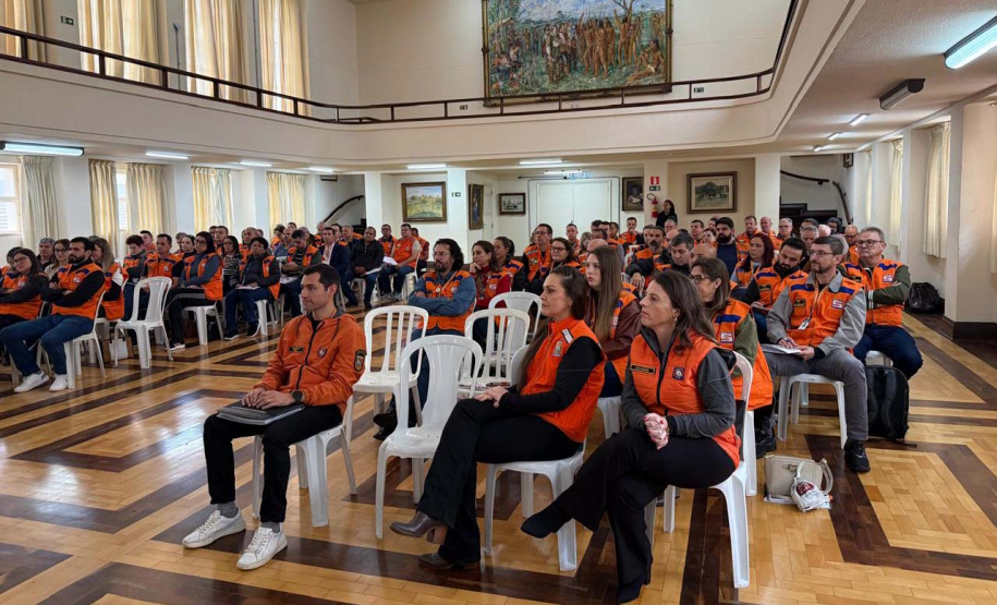 Em 14 anos Programa Brigadas Escolares capacita mais de 94 mil profissionais para atuar em emergências