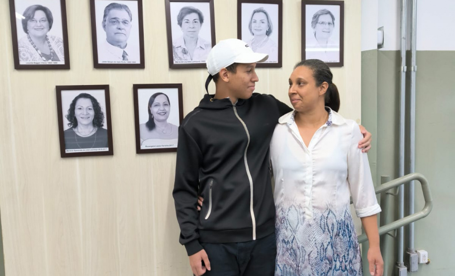 Educação que transforma: mães paranaenses provam que nunca é tarde para aprender