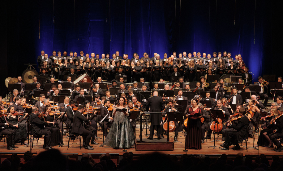 Orquestra Sinfônica do Paraná celebra 41 anos com concerto dedicado a grandes compositores brasileiros