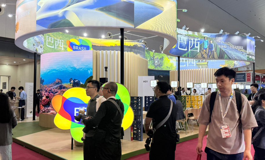 Pela primeira vez na história, Estado promove turismo paranaense em feira na China