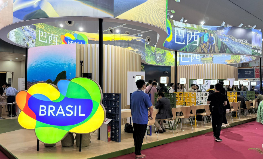 Pela primeira vez na história, Estado promove turismo paranaense em feira na China