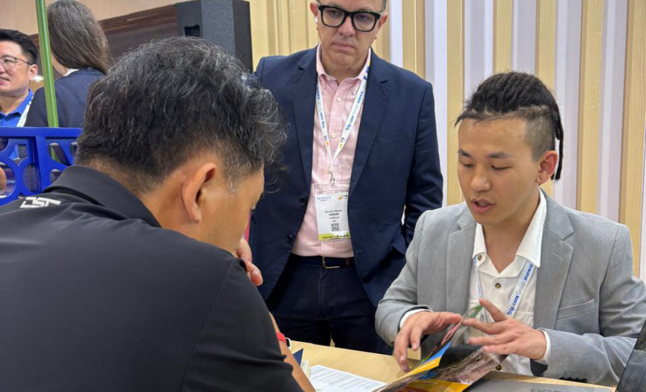 Pela primeira vez na história, Estado promove turismo paranaense em feira na China