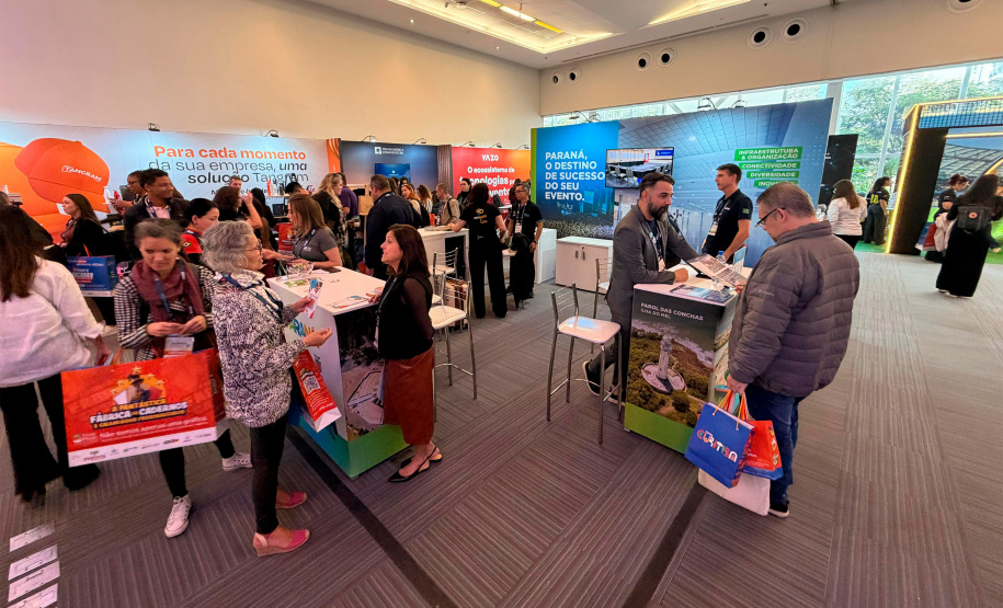 Viaje Paraná amplia contato com empresas do MICE e leva coexpositores ao Evento Business Show