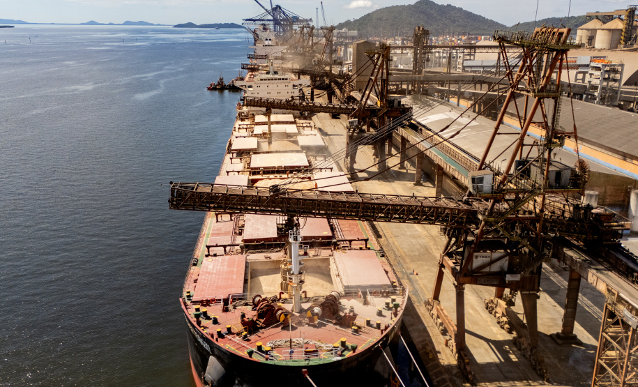 Porto - Movimentação cresce 11% e garante melhor abril da história nos portos paranaenses