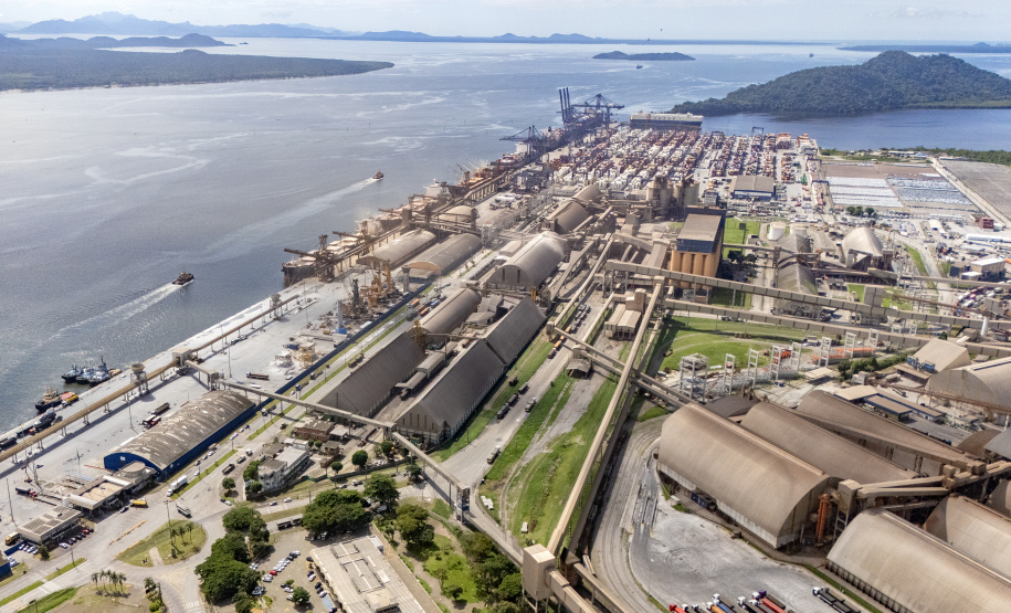 Porto - Movimentação cresce 11% e garante melhor abril da história nos portos paranaenses