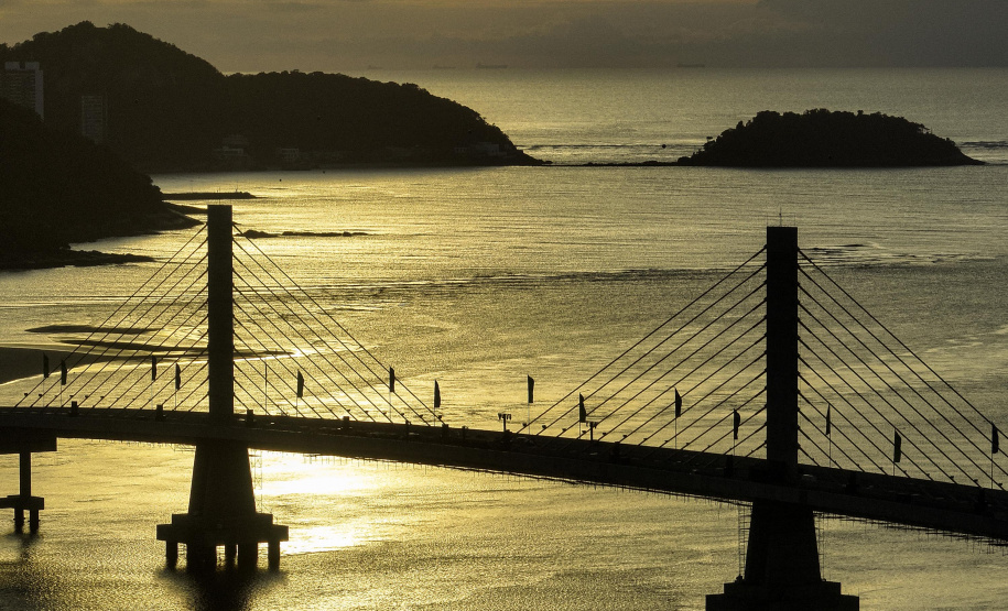 Acesso para ciclistas e pedestres na Ponte de Guaratuba será liberado às 3h de sábado