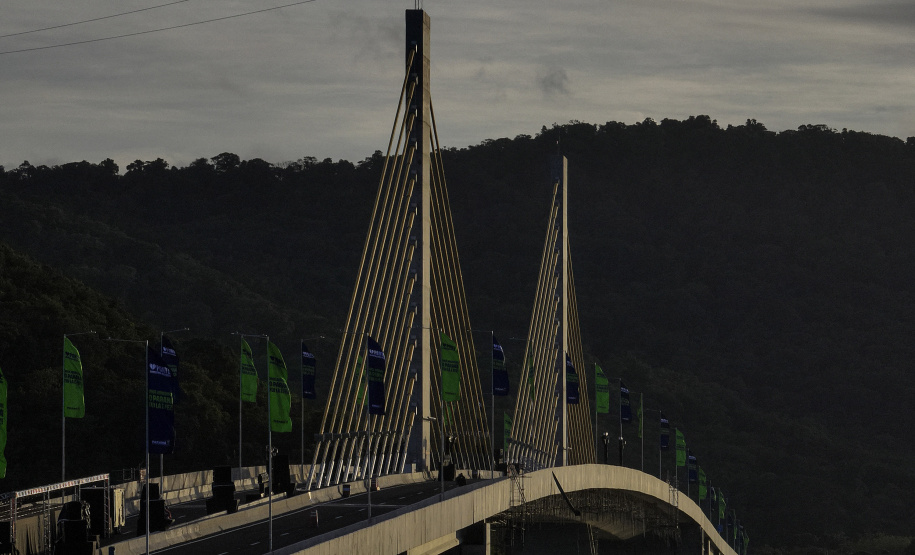 Acesso para ciclistas e pedestres na Ponte de Guaratuba será liberado às 3h de sábado