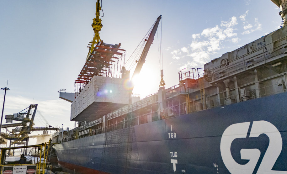 Fwd: Navio Sustentável em viagem inaugural atraca em Paranaguá