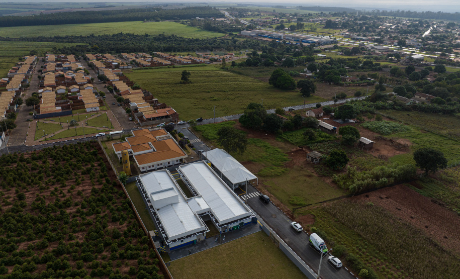 Governador entrega nova APAE e anuncia mais R$ 8 milhões para Prado Ferreira