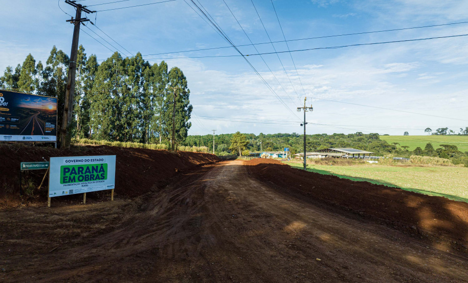 Governador libera R$ 44,3 milhões para pavimentação entre Campina do Simão e Santa Maria do Oeste