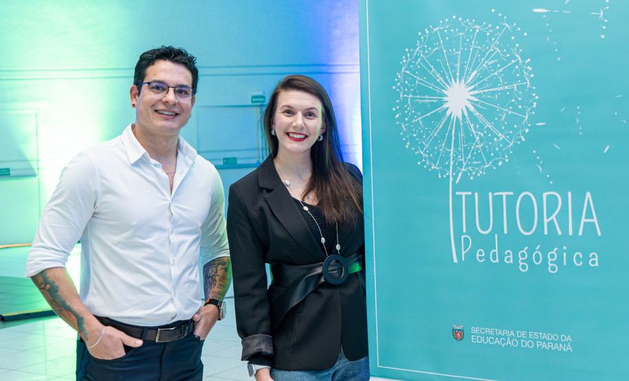 SEED - Educação promove Seminário de Formadores em Foz do Iguaçu