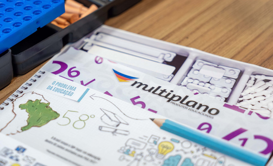 Educação adquire 120 kits para ensino de Matemática para alunos com deficiência visual