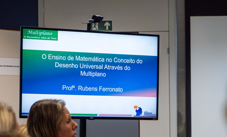 Educação adquire 120 kits para ensino de Matemática para alunos com deficiência visual