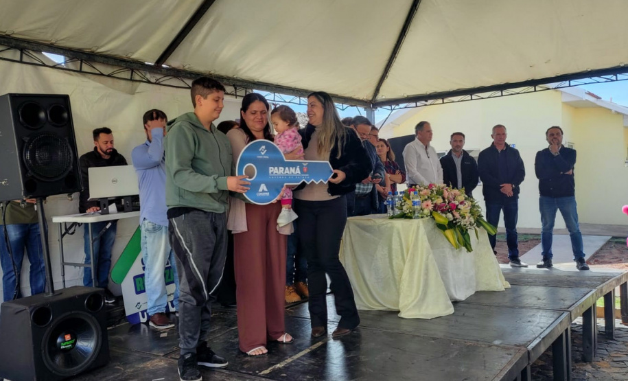 COHAPAR - Entrega Resid Vale Verde em Figueira