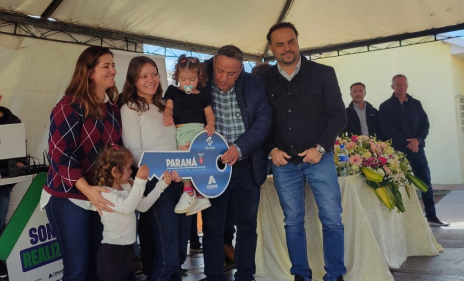 COHAPAR - Entrega Resid Vale Verde em Figueira