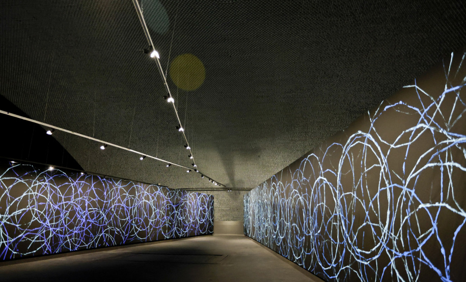MON - Últimos dias da exposição “Technological Dances”, da artista Alice Anderson