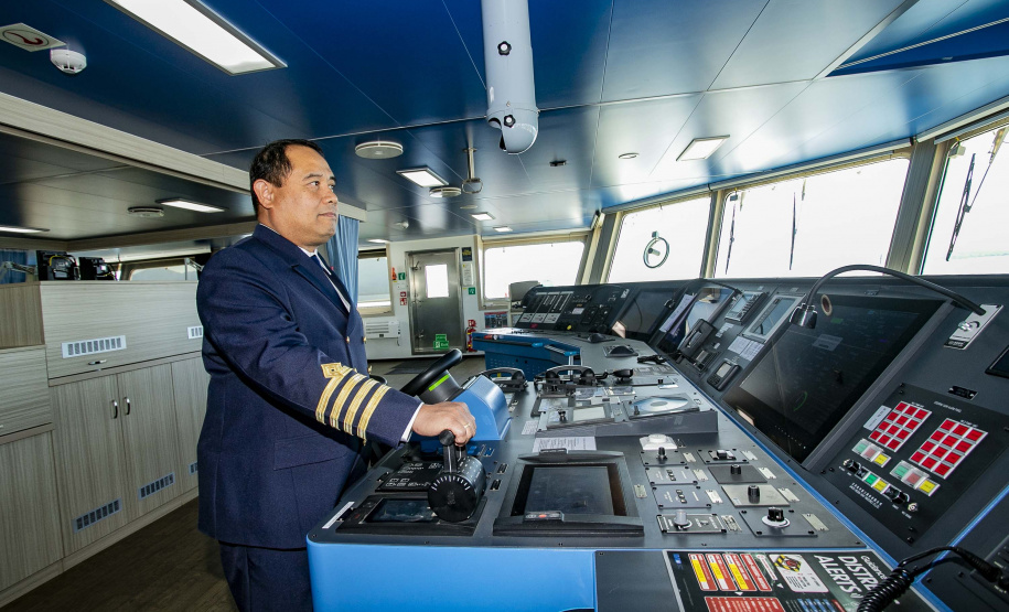 Fwd: Navio Sustentável em viagem inaugural atraca em Paranaguá