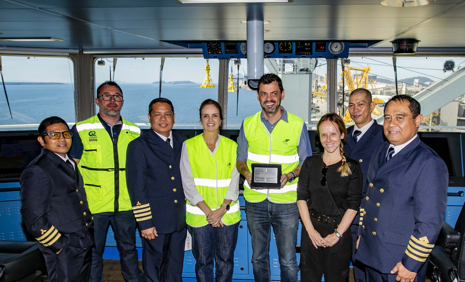Fwd: Navio Sustentável em viagem inaugural atraca em Paranaguá