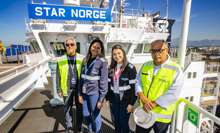 Fwd: Navio Sustentável em viagem inaugural atraca em Paranaguá