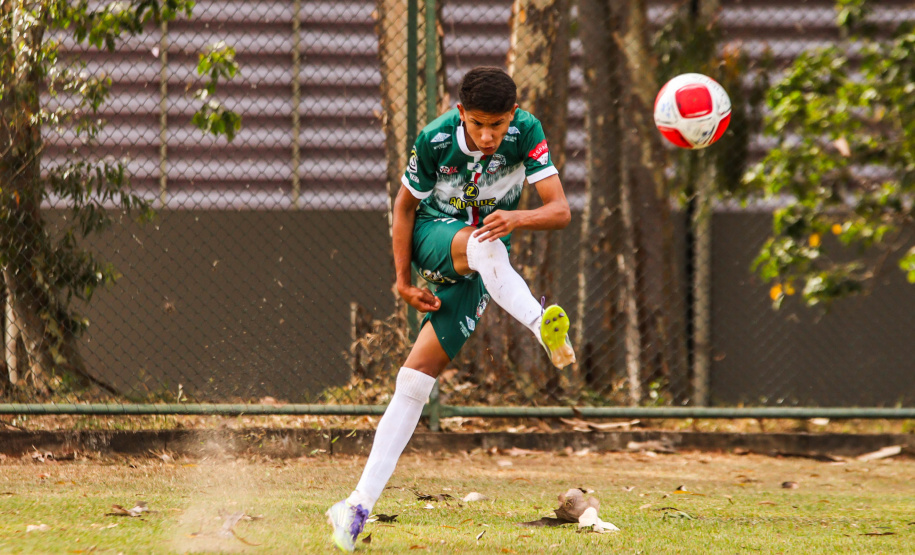 ESPORTE - Bom de bola