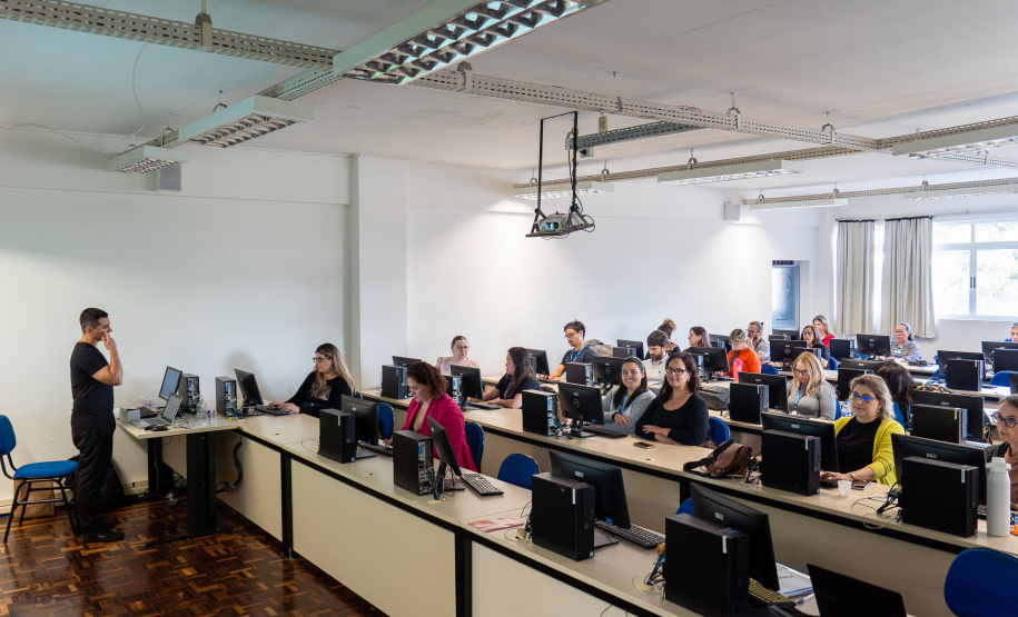 SEED - Embaixadores participam de capacitação em Inteligência Artificial