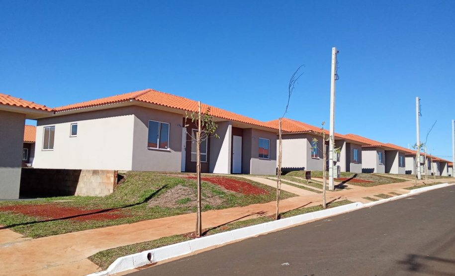 COHAPAR - Entrega Cond. Violeta Resid. em PG