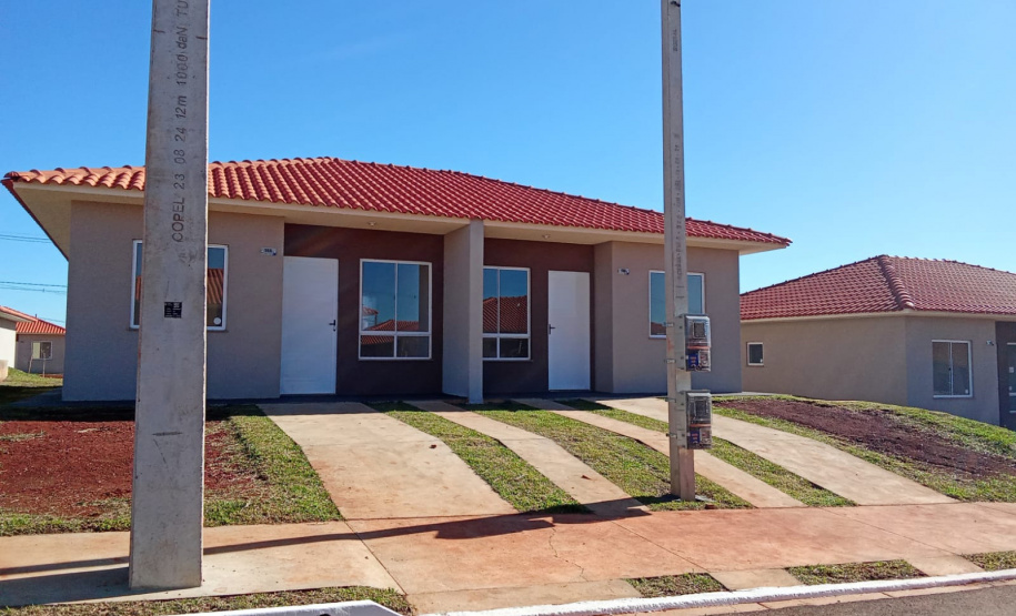 COHAPAR - Entrega Cond. Violeta Resid. em PG