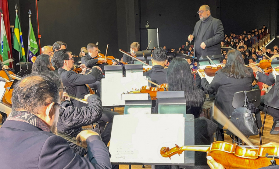 Projeto Guaíra para Todos leva concerto didático a Almirante Tamandaré