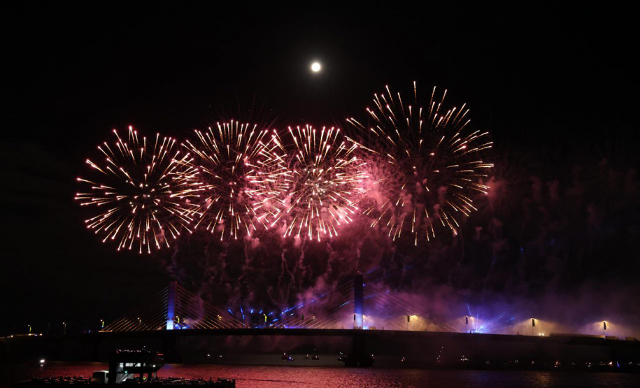 PONTE DRONE E FOGOS