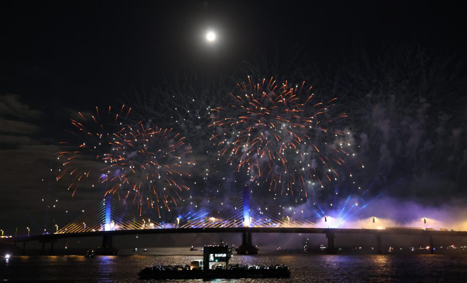 PONTE DRONE E FOGOS
