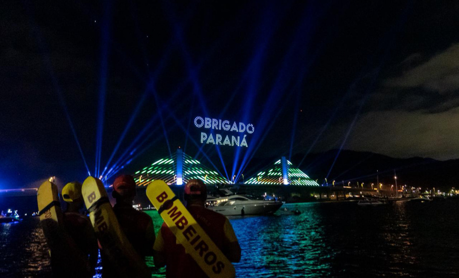 PONTE DRONE E FOGOS