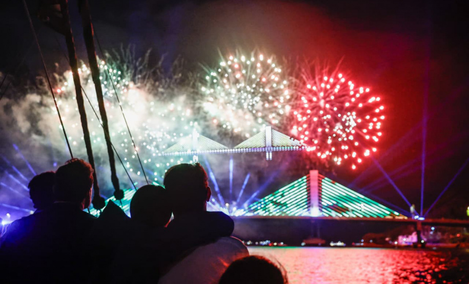 PONTE DRONE E FOGOS