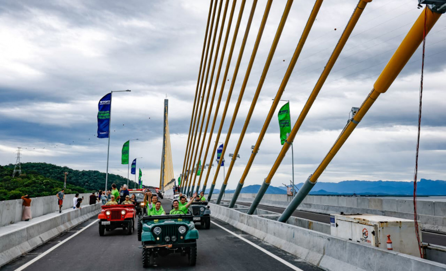 Fim da espera: tráfego de veículos é liberado na Ponte de Guaratuba