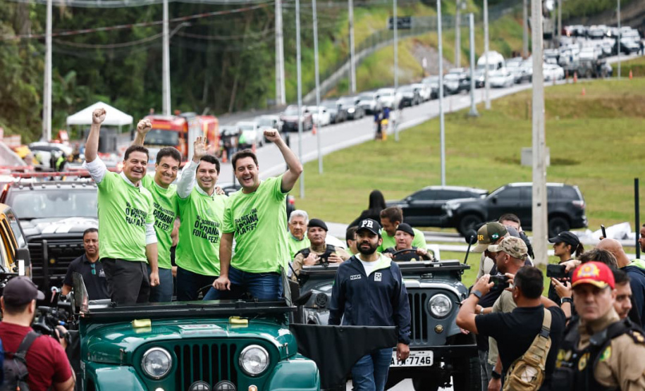Fim da espera: tráfego de veículos é liberado na Ponte de Guaratuba