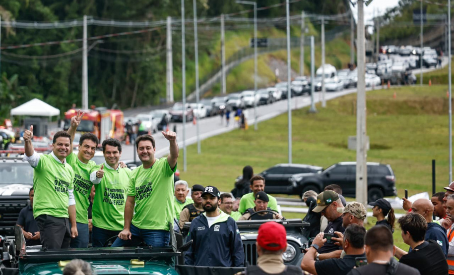 Fim da espera: tráfego de veículos é liberado na Ponte de Guaratuba