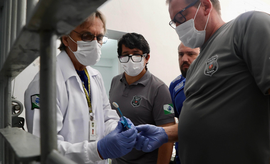 Operação integrada registra mais de 3,4 mil coletas de DNA em unidades penais no Paraná